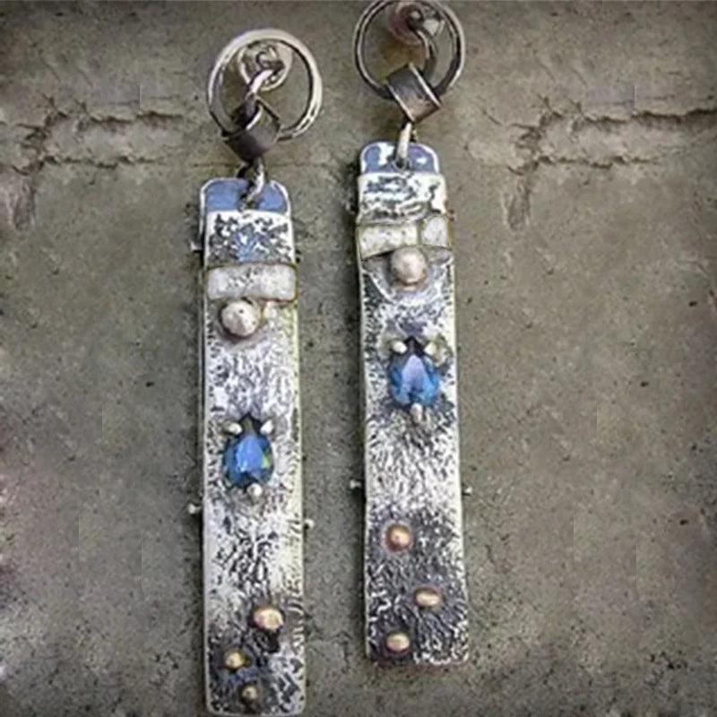 Samanta | Handmade blue stone earrings.
