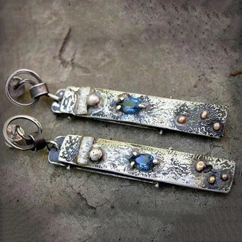 Samanta | Handmade blue stone earrings.