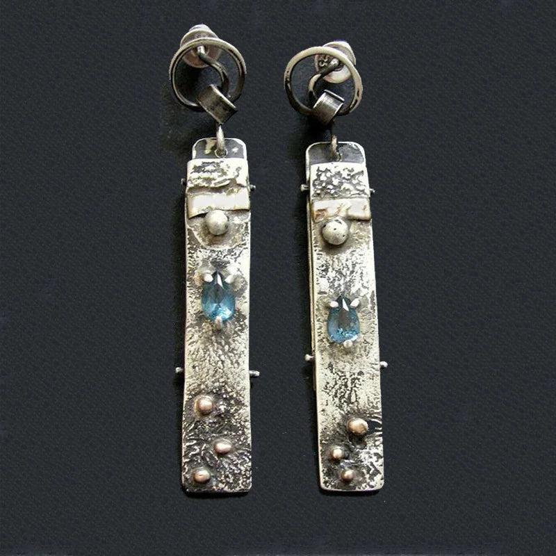 Samanta | Handmade blue stone earrings.