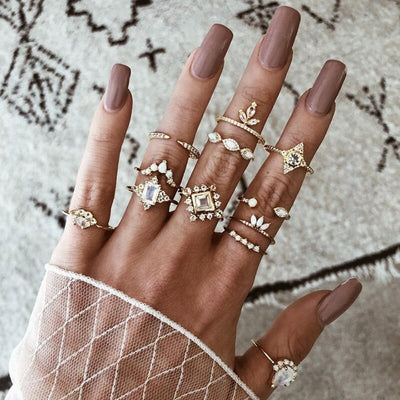 Julia | Unique Premium Package of 8 to 12 Rings