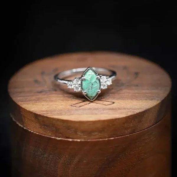 Isabel | Natural turquoise diamond ring