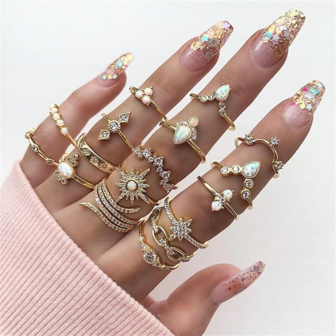 Julia | Unique Premium Package of 8 to 12 Rings