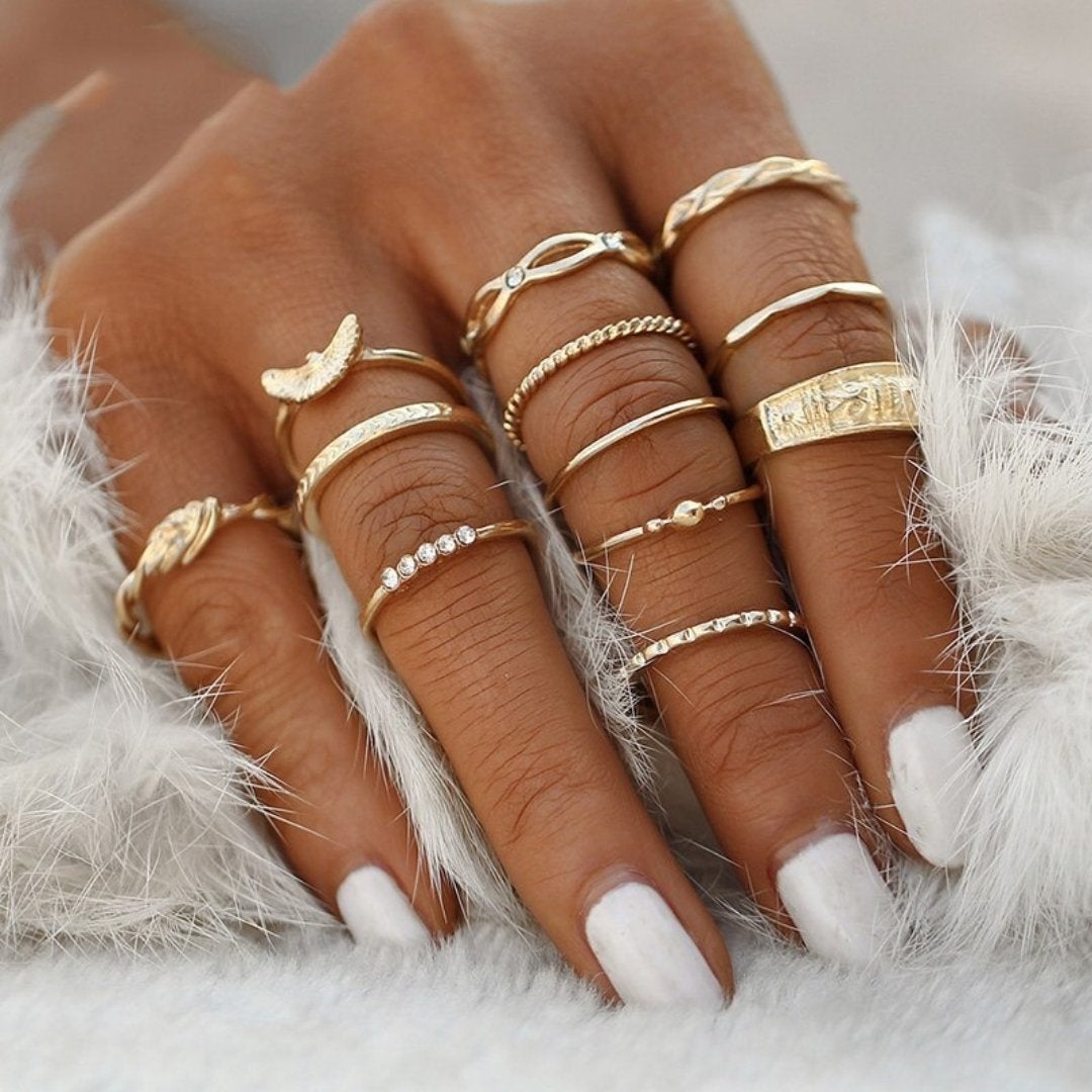 Julia | Unique Premium Package of 8 to 12 Rings