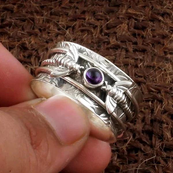 María | Purple Bee Gemstone Meditation Ring