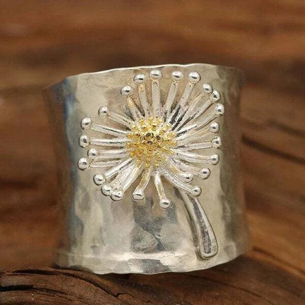 Rebeca | Wide ring with flowering daisies