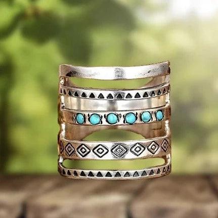Zahira | Cut-out Bohème ring with carved turquoise