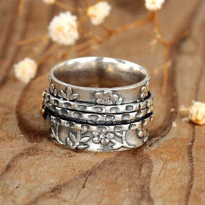 Zaira | Small bee flower ring