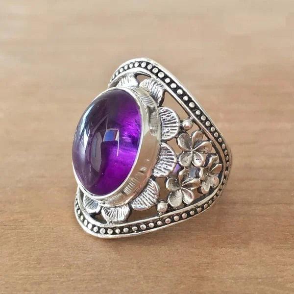Maricela | Flower ring with purple gemstone