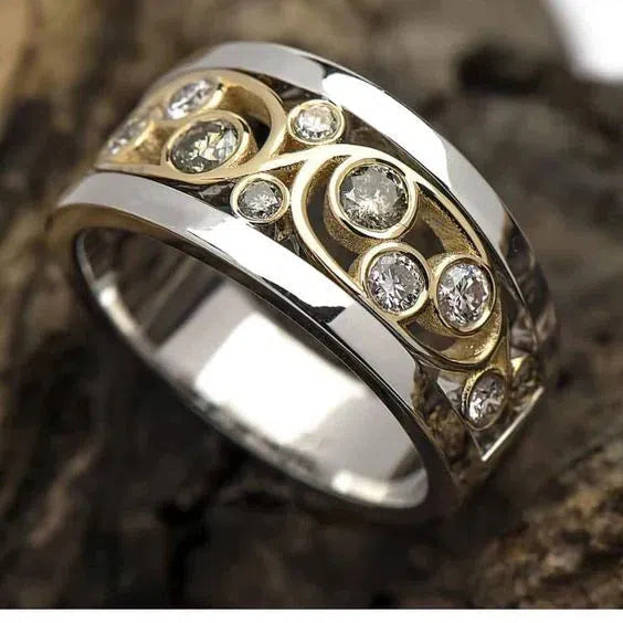 Antonia | Vintage gold and silver ring with zircons and ivy