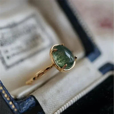 Rocío | Luxury ring with green water drop in gold