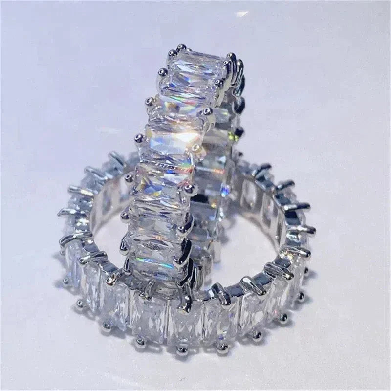 Clarisa | Luxury zirconia ring in gold and silver