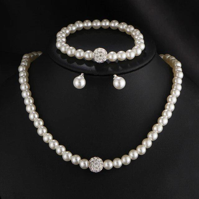Rocío | Elegant pearl set