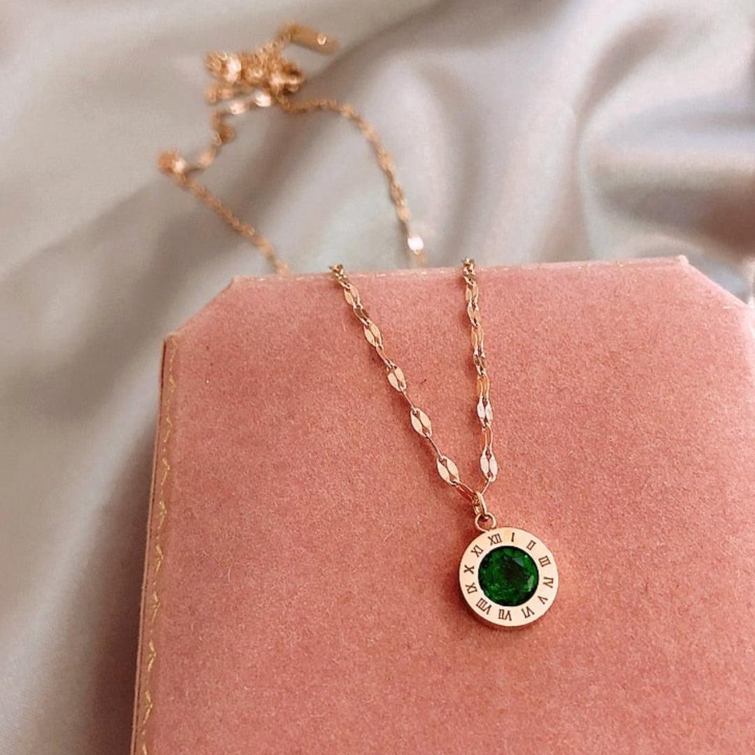 Rebeca | Time Necklace with Emerald in Gold