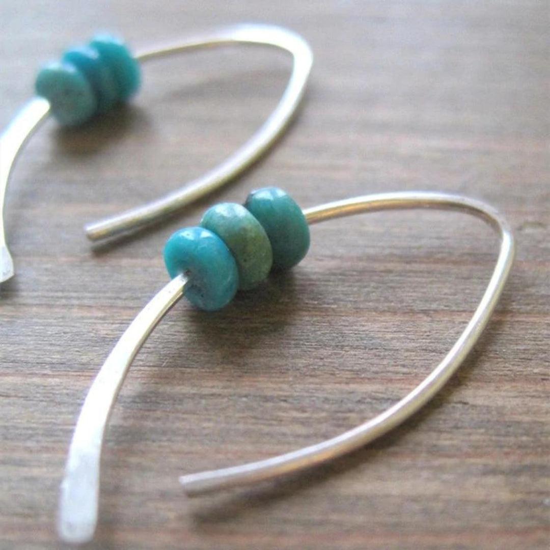 Nelly | Wavy bohemian earrings with turquoise stones in sterling silver