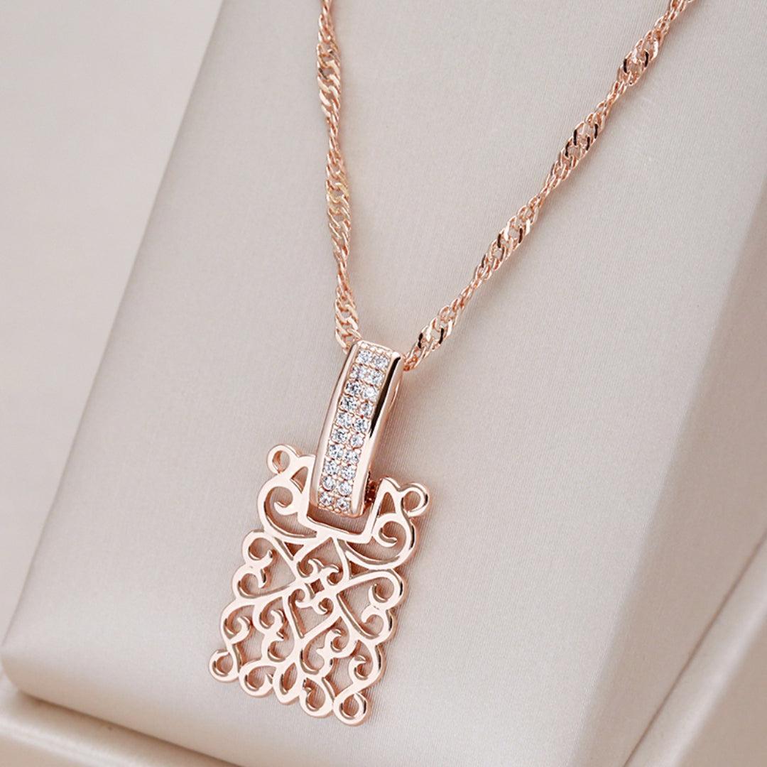 Karen | Elegant golden mandala necklace