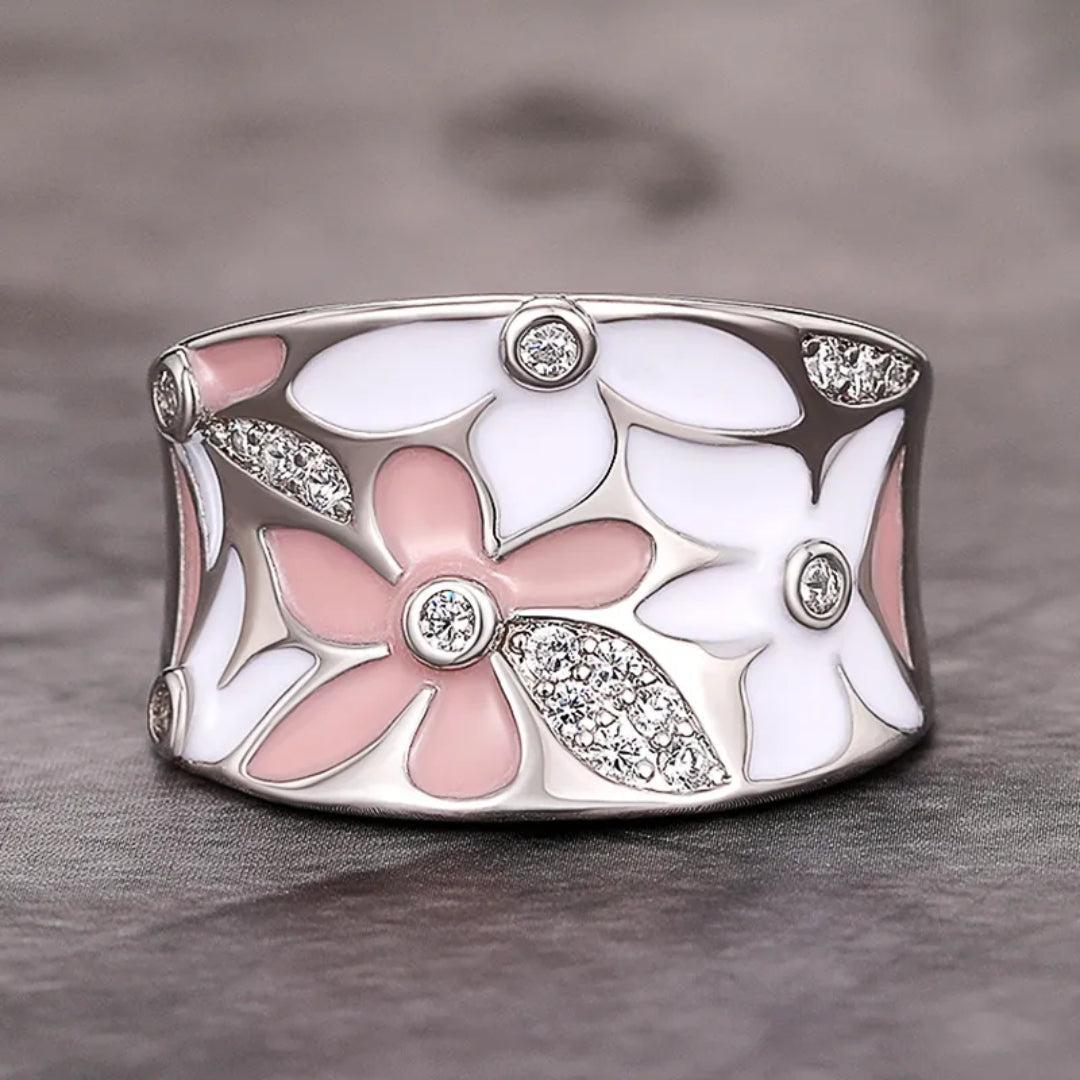 Manuela | Vintage hand-painted glass ring