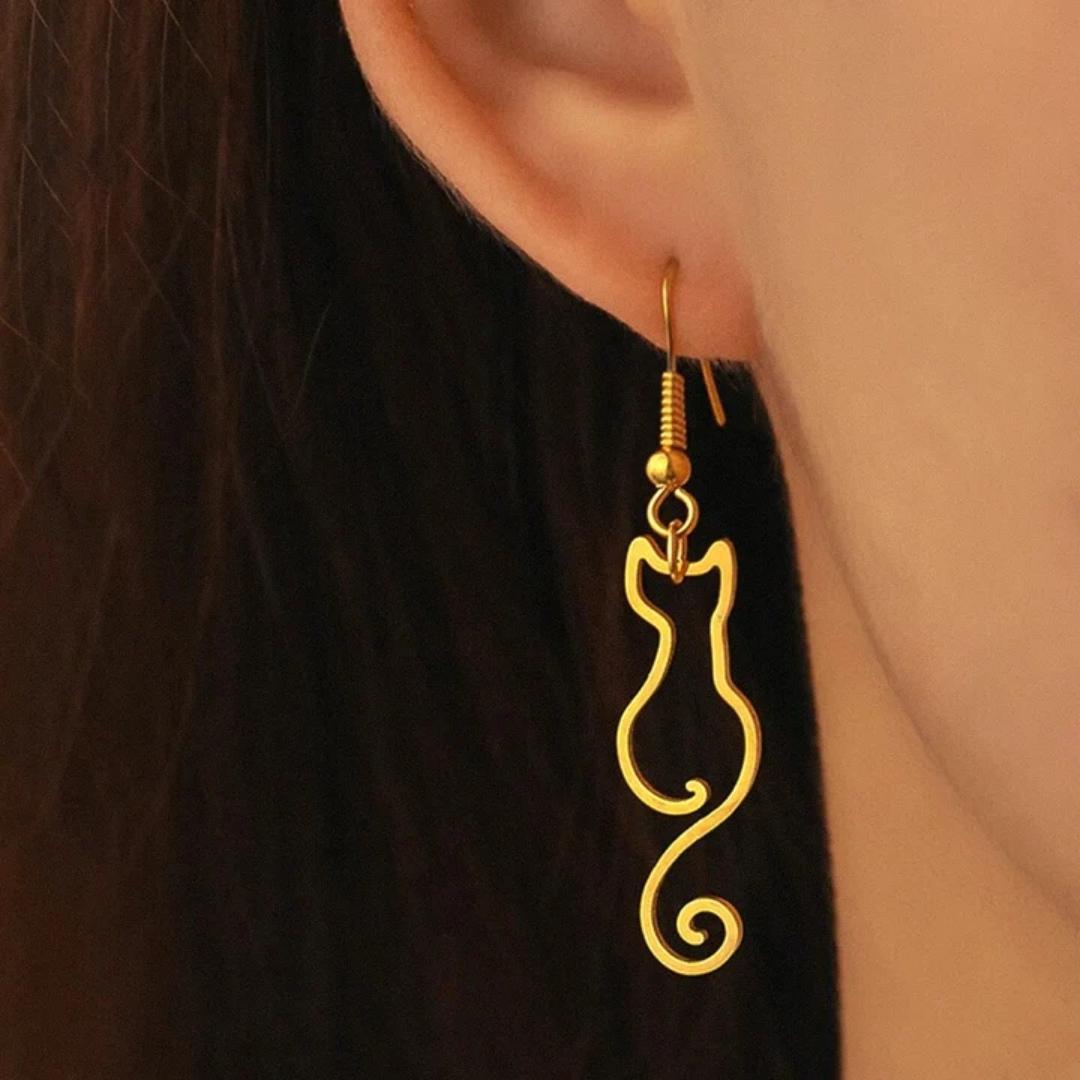 Melanie | Vintage gold cat earrings