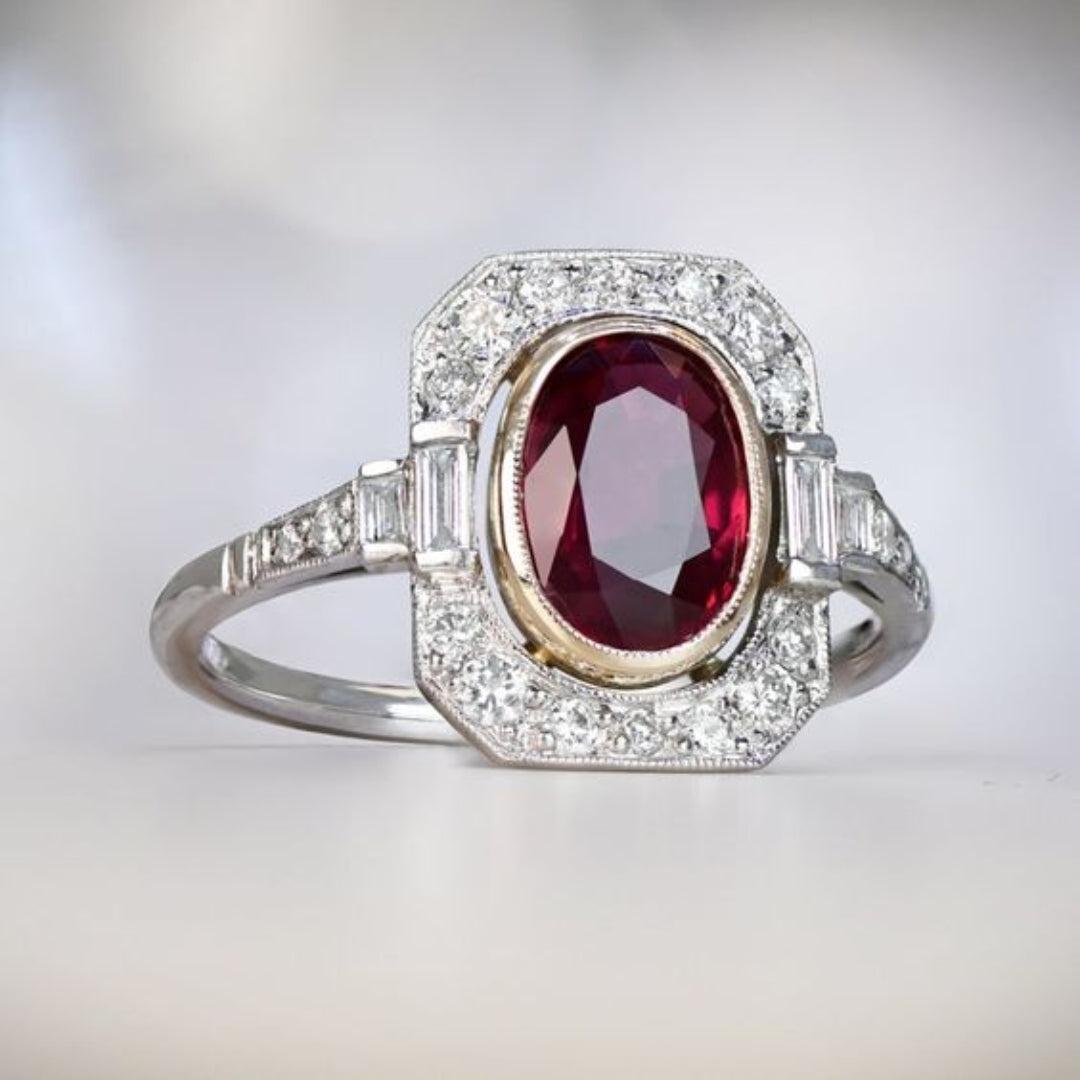 Zoe | Vintage silver ring with red zirconia