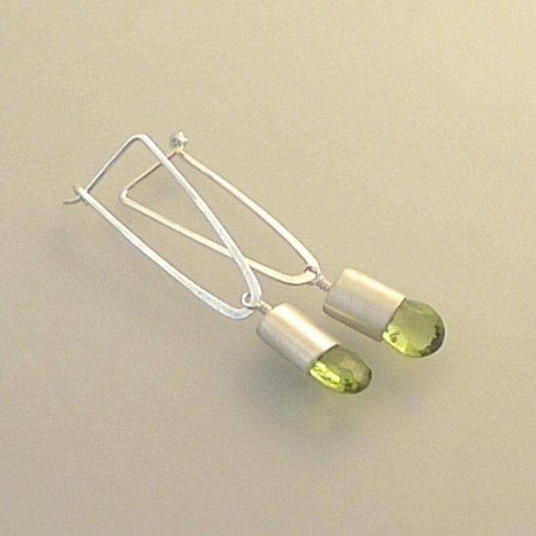 Salomé | Vintage olive glass earrings