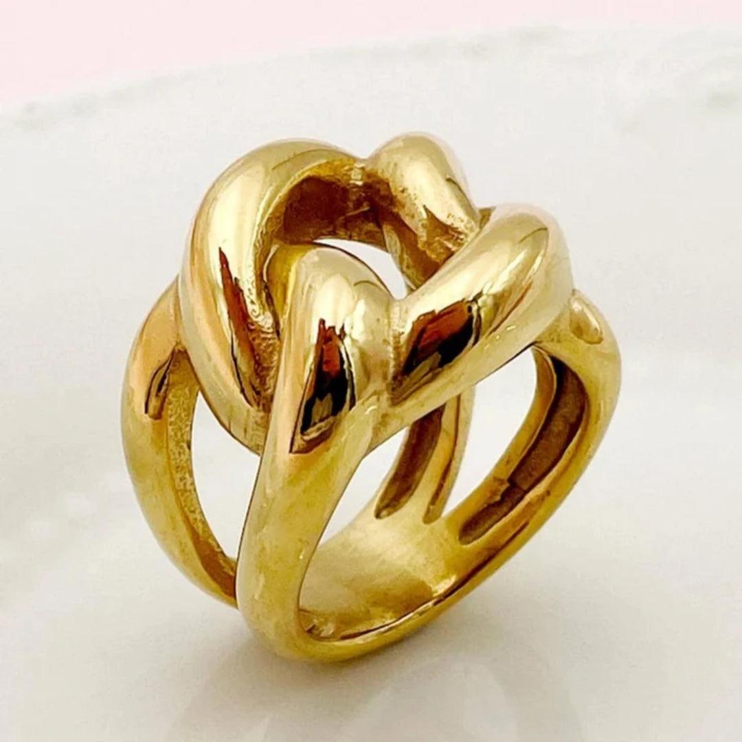 Luisa | Vintage knotted gold ring