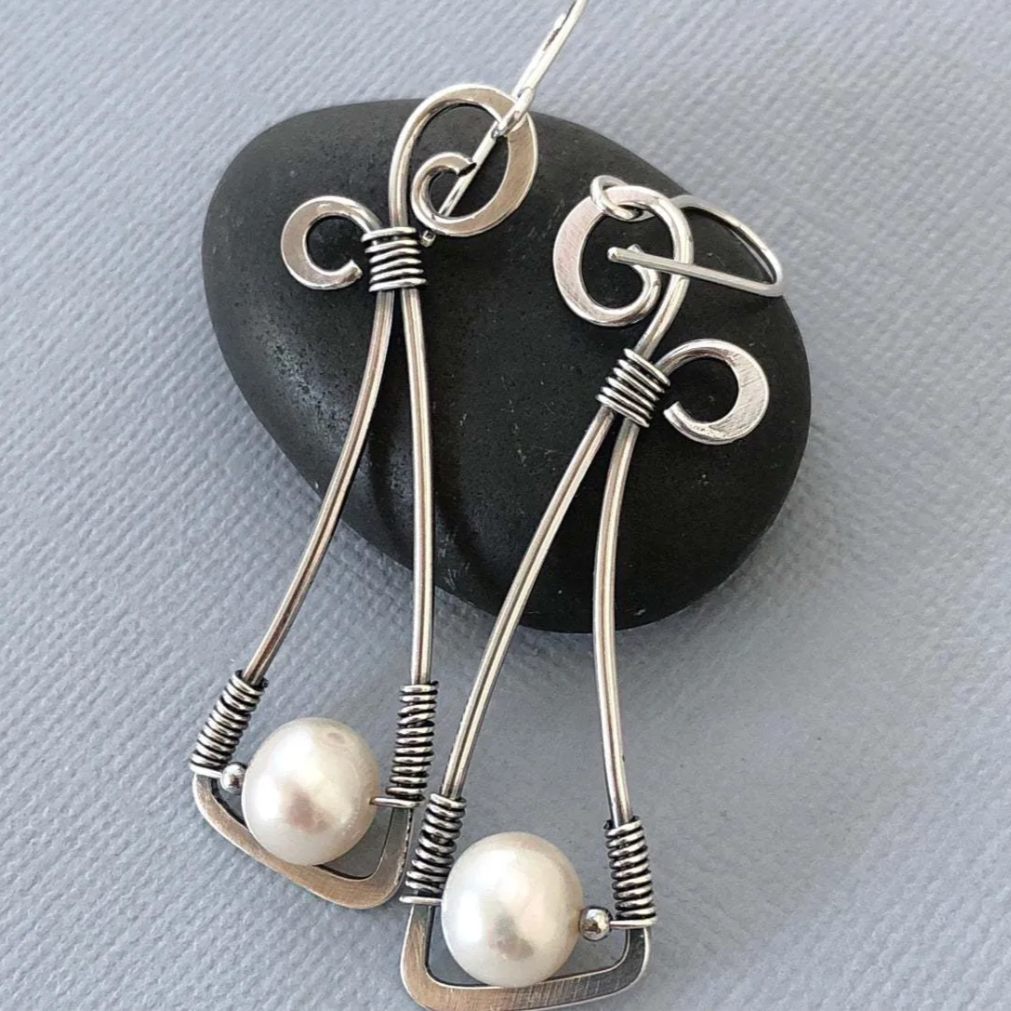 Kimberly | Vintage sterling silver pearl earrings