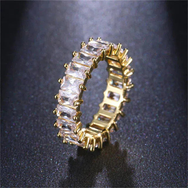 Clarisa | Luxury zirconia ring in gold and silver