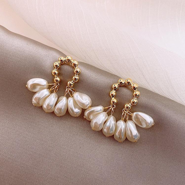 Isabel | Baroque pearl earrings