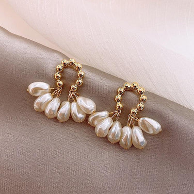 Isabel | Baroque pearl earrings