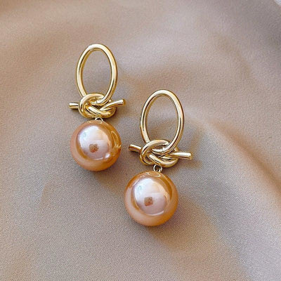 Gabriela | Hoop earrings with golden pearls