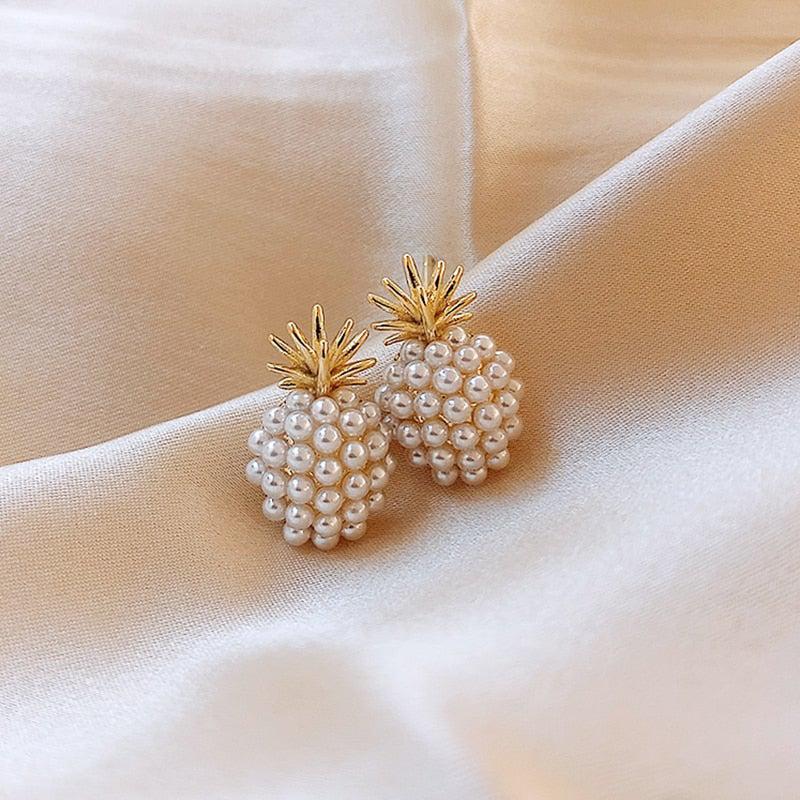 Carla | Tropical pineapple and pearl earrings