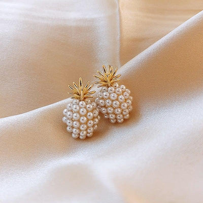 Carla | Tropical pineapple and pearl earrings