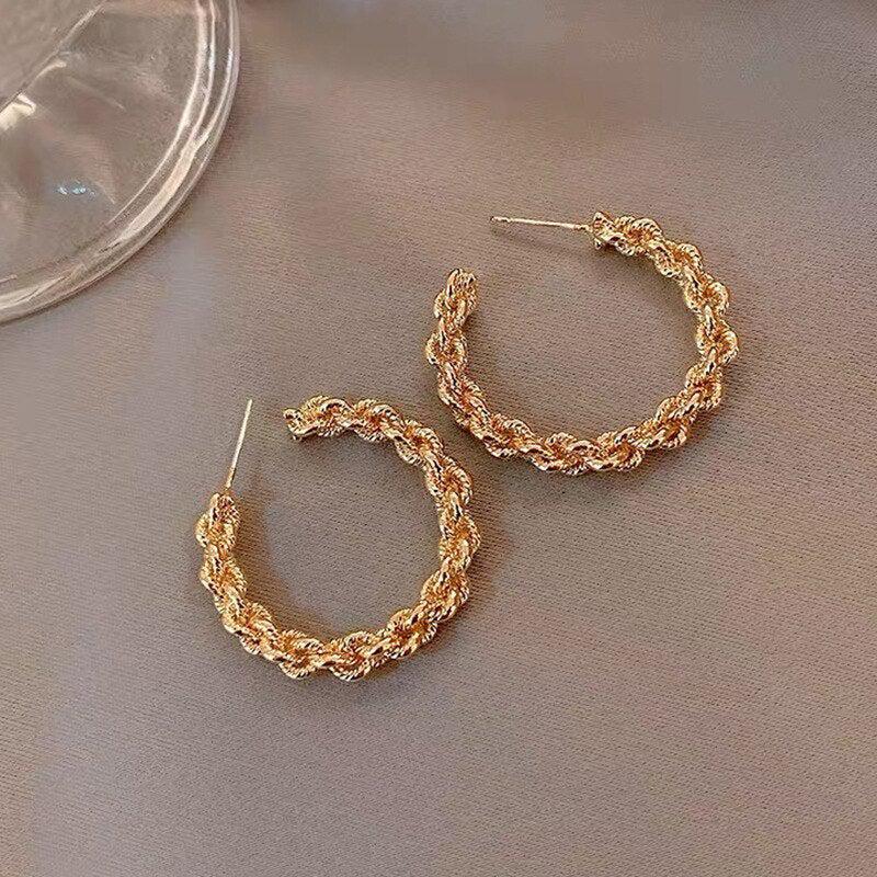 Emma | Gold and diamond earrings