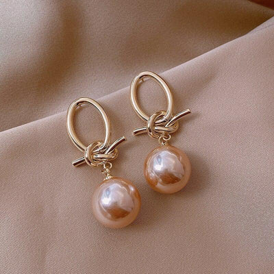 Gabriela | Hoop earrings with golden pearls