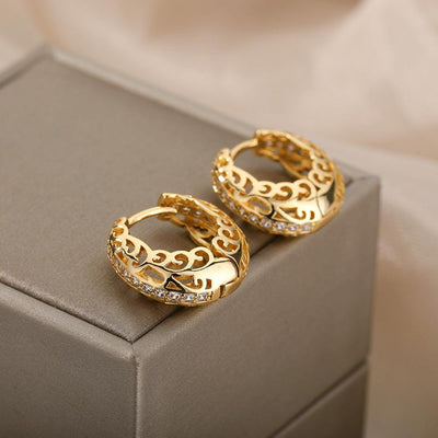 Fátima | Minimalist mandala earrings in gold