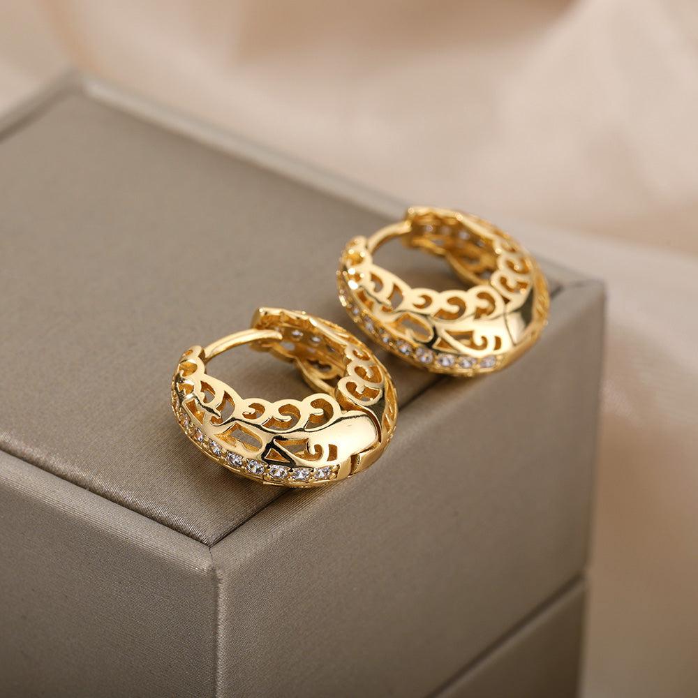 Fátima | Minimalist mandala earrings in gold