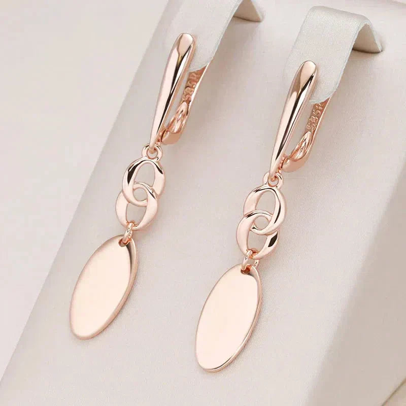 Yolanda | Elegant rose gold earrings