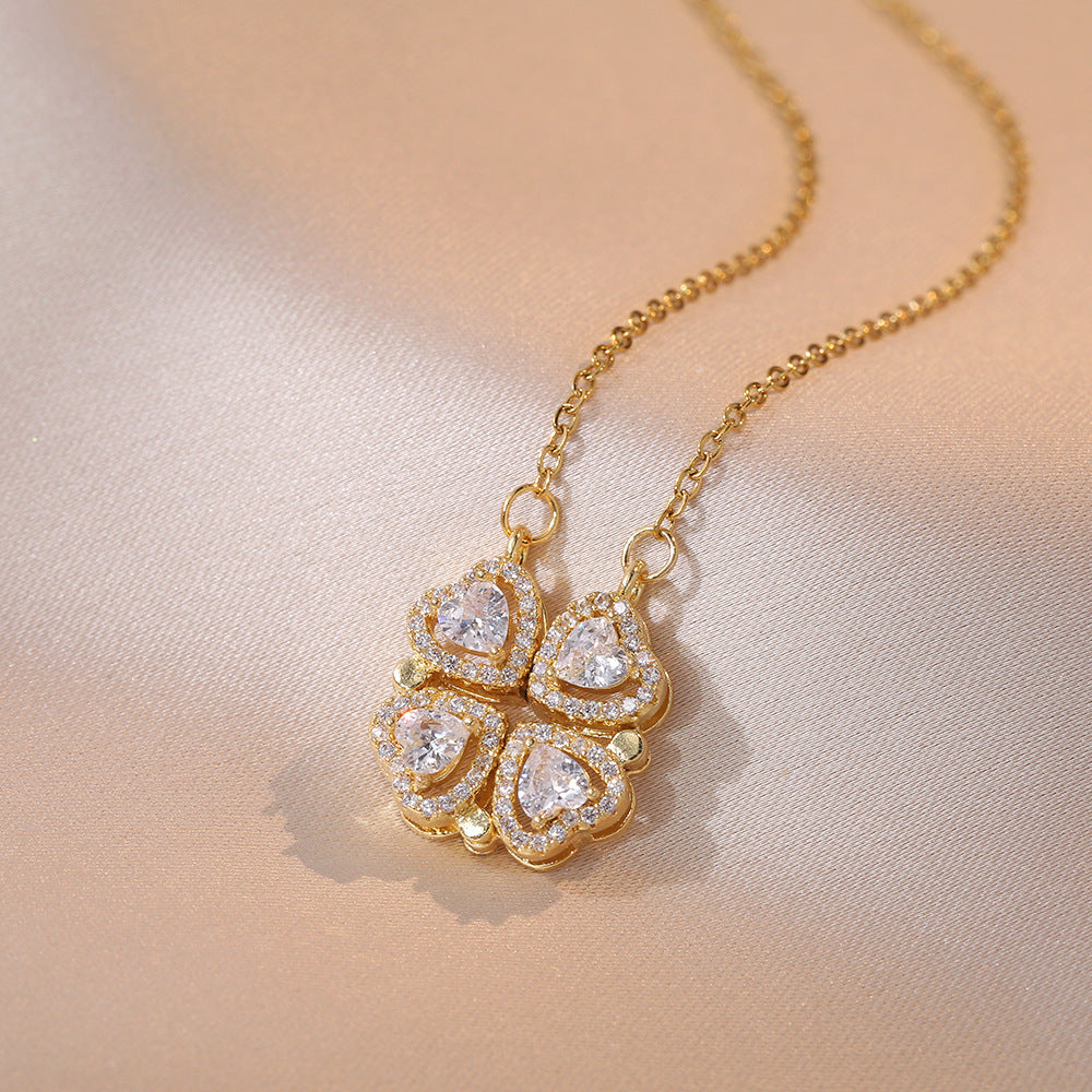 Antonia | Lucky clover necklace with diamond accents
