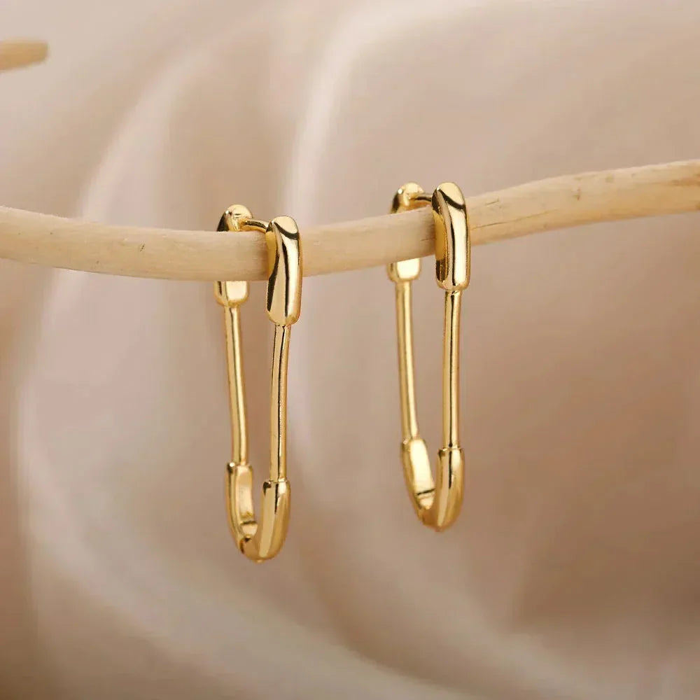 Eugenia | Minimalist gold clip-on earrings