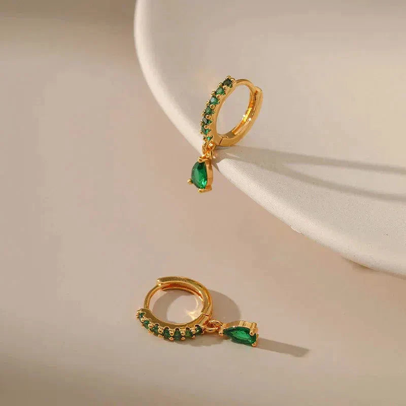 Penélope | Zirconia earrings with emerald in gold