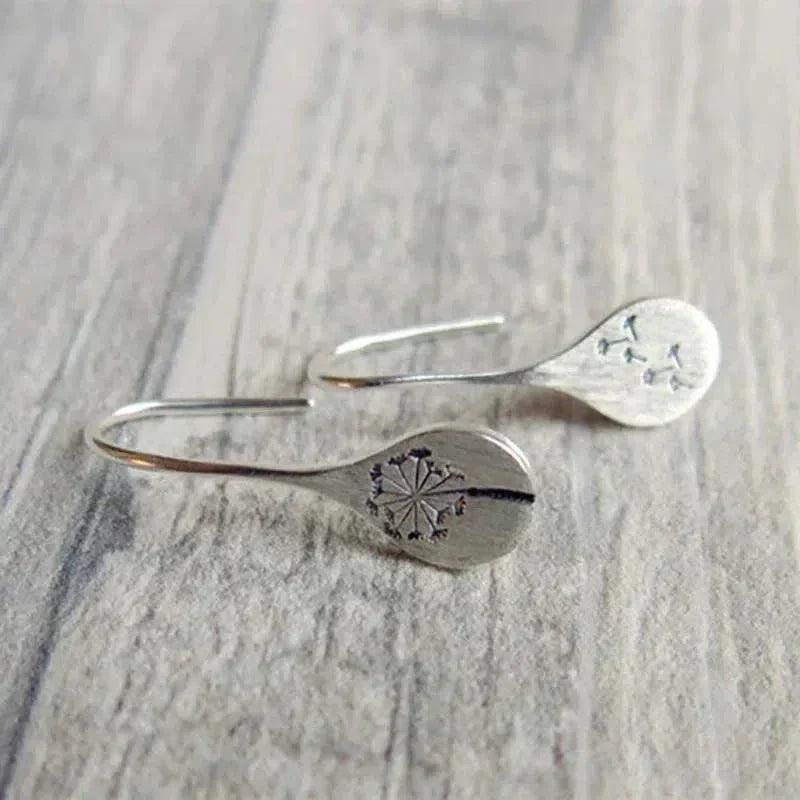 Petra | 925 silver dandelion leaf earrings