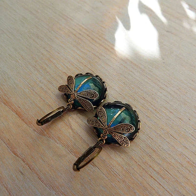 Dolores | Spherical dragonfly earrings in antique gold