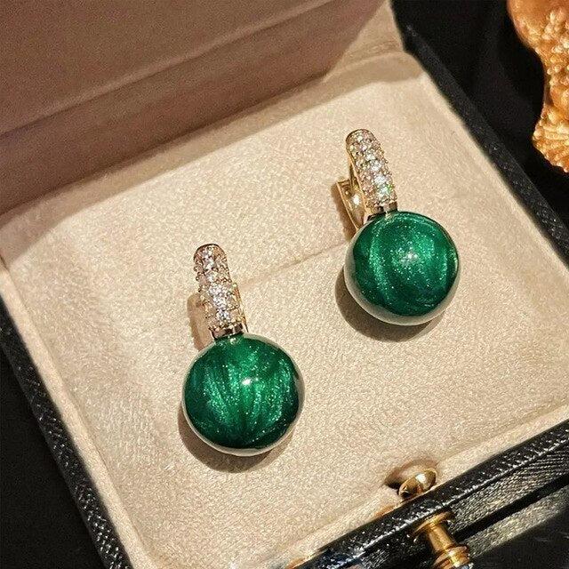 Paula | Green pearl earrings in gold