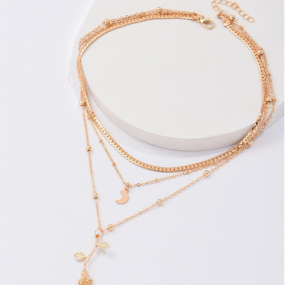 María Eugenia | Golden Rose Pendant Necklace