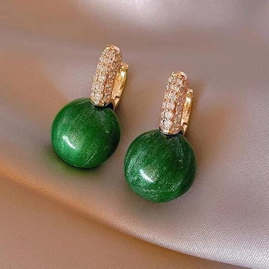 Paula | Green pearl earrings in gold