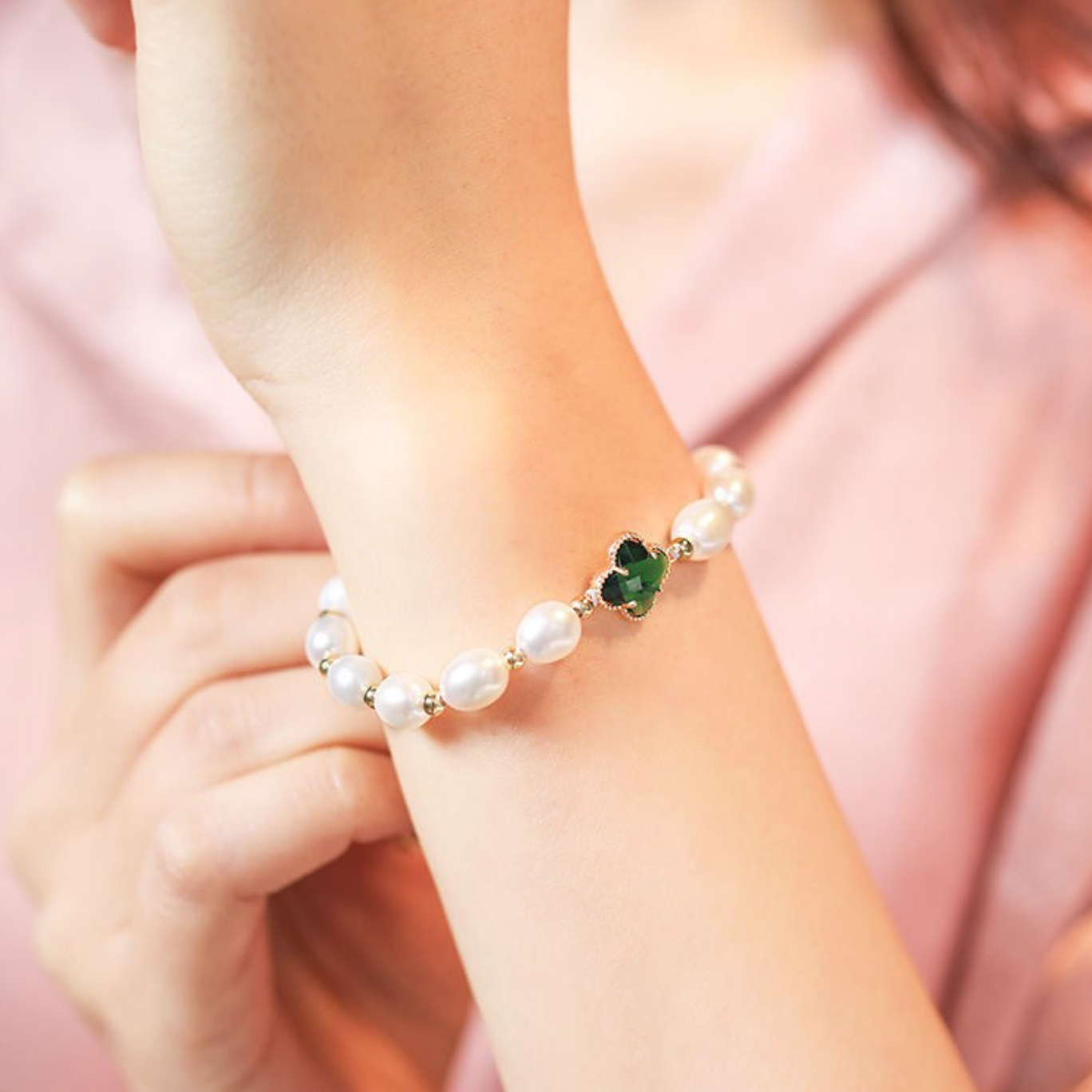 Barbara | Emerald Clover Leaf Bead Bracelet