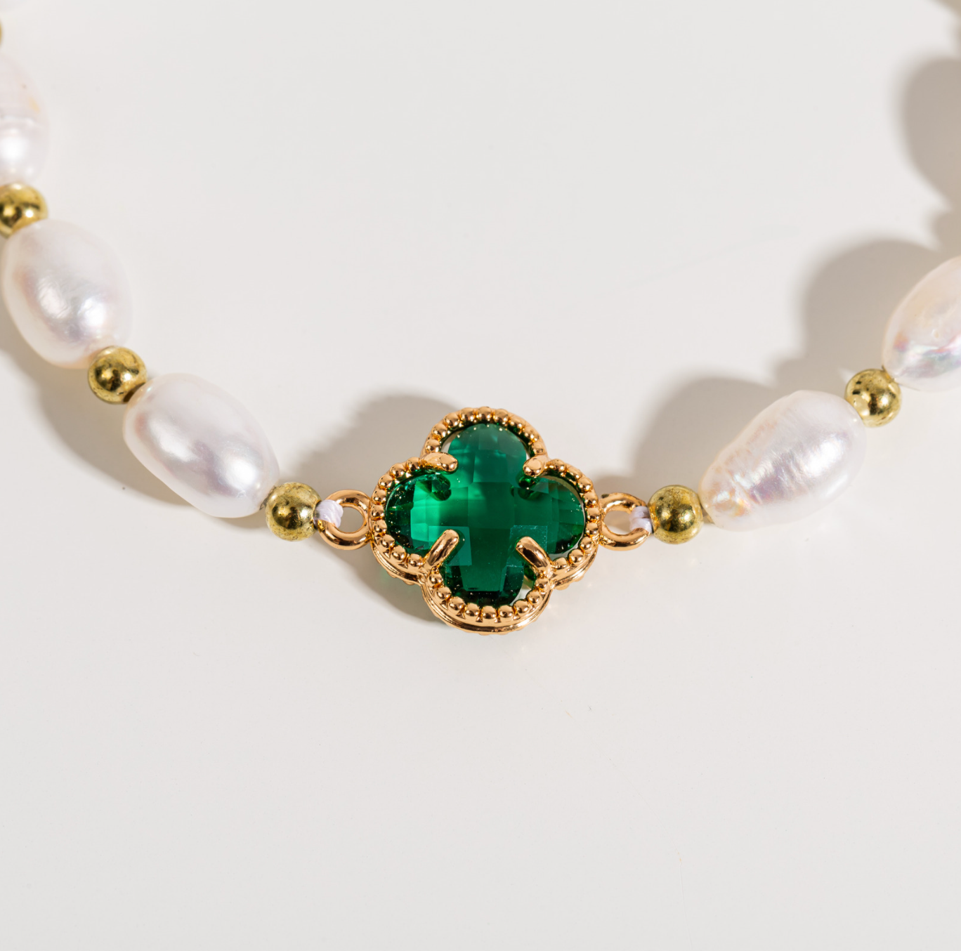 Barbara | Emerald Clover Leaf Bead Bracelet