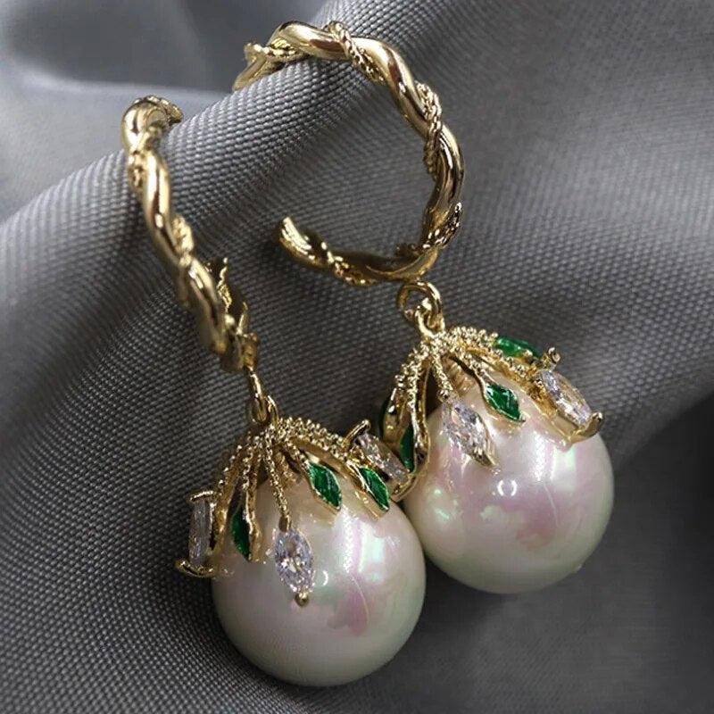 Edna | Elegant Malia pearl earrings