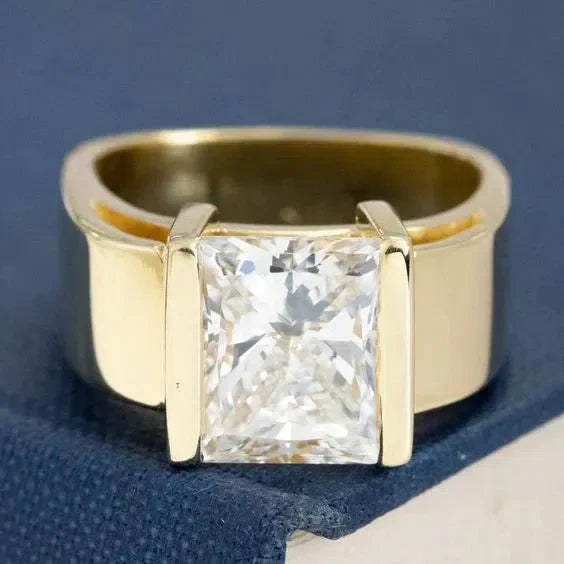 Adela | Vintage princess cut ring