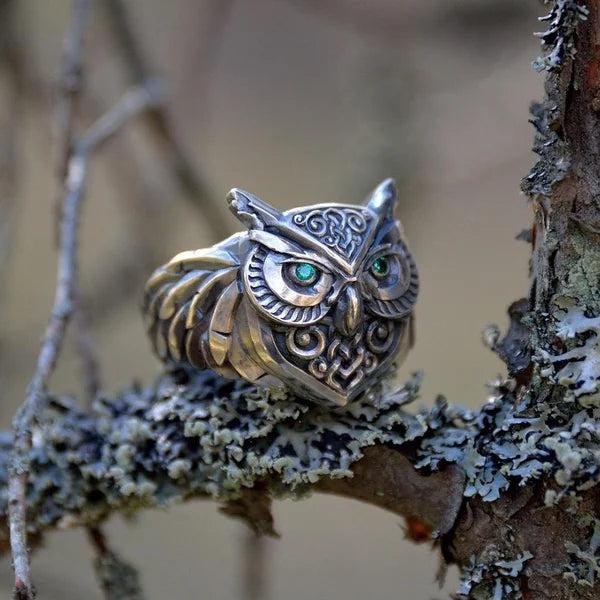 Karla | Owl Emerald Ring