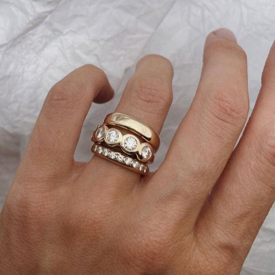 Yadira | Set of forged rings in shiny gold